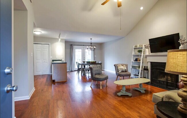 Photo - 1713 Greenwood Ave