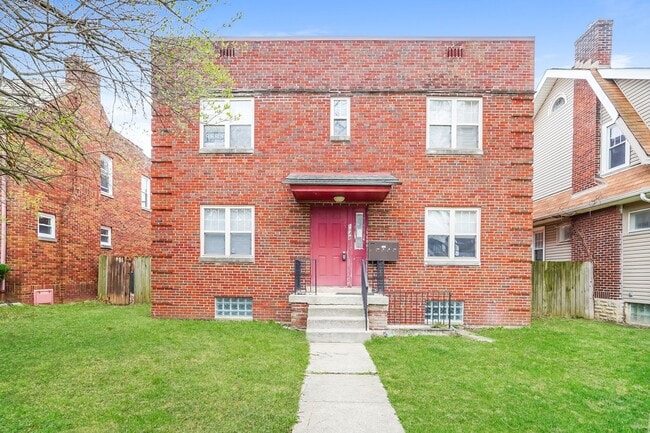 Building Photo - MOVE IN SPECIAL! 1/2 Month RENT! 1 Bed 1 Bath Apartment available East Columbus! Unit D