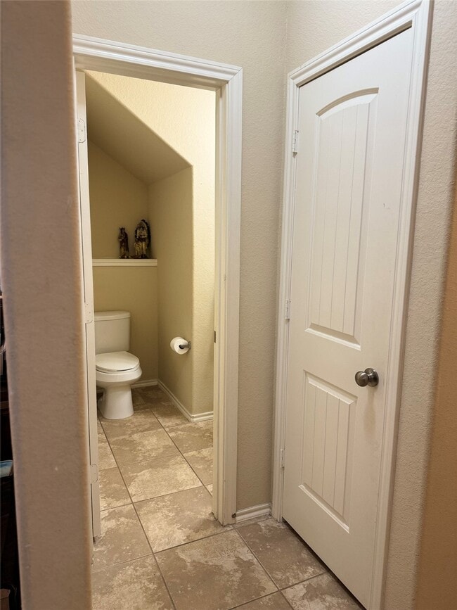 Photo - 6861 Dogwood Cliff Ln