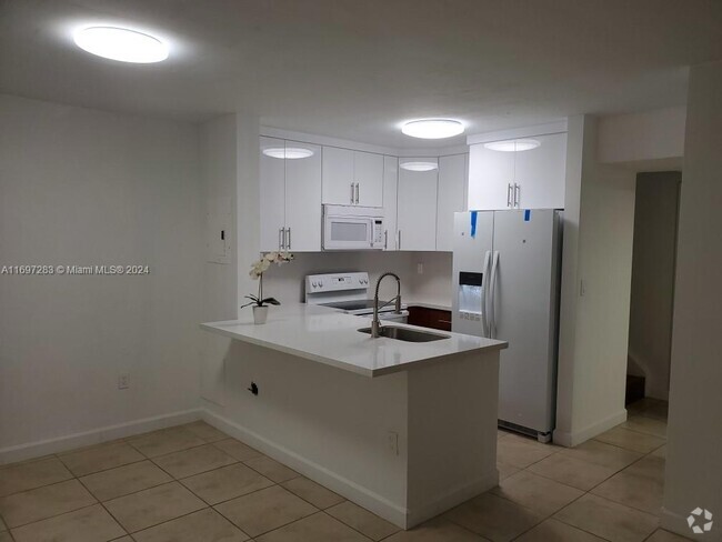 Building Photo - 15241 SW 80th St Unit 307 Rental