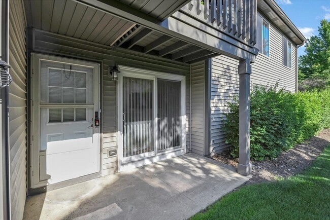 Photo - 329 Grissom Ct Unit 329