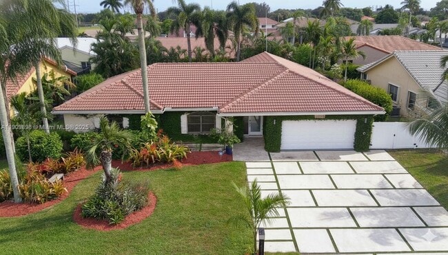 Photo - 15820 Sedgewyck Cir N