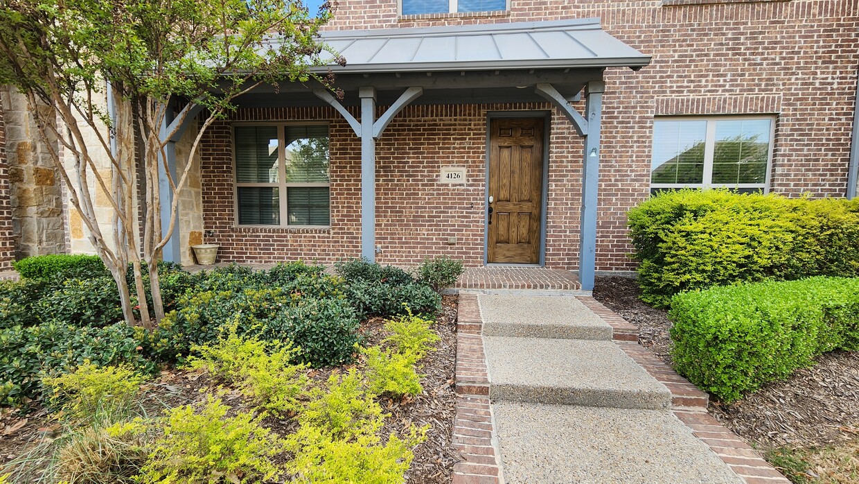FRONT PORCH - 4126 Cascade Sky Dr (Arlington, TX)