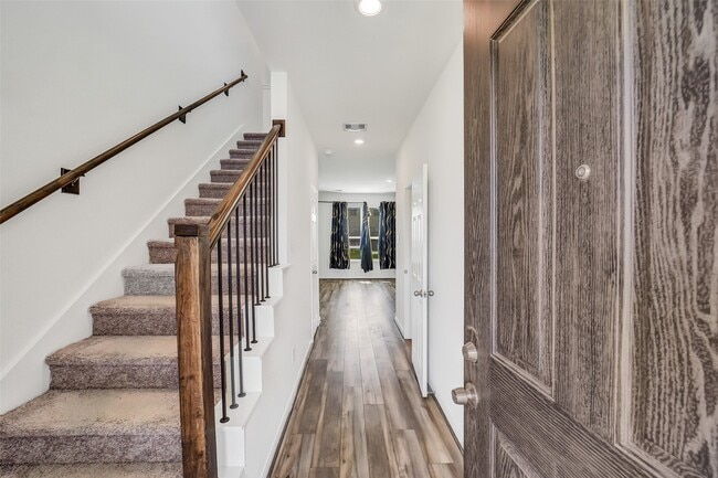Photo - 2844 Grand Anse Dr
