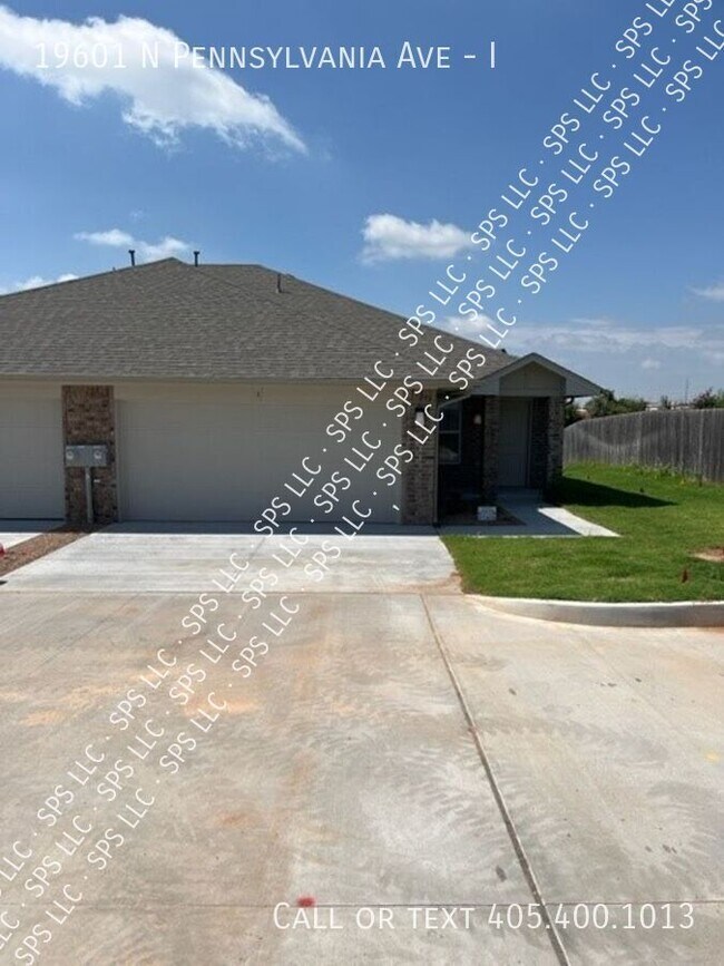 Building Photo - 19601 N Pennsylvania Ave