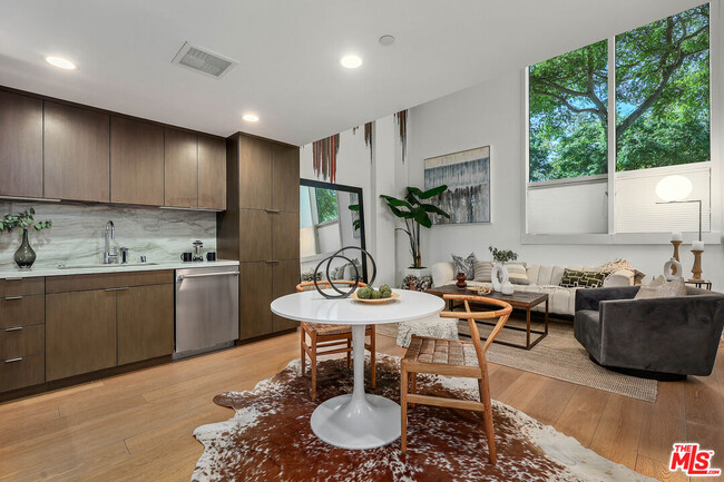 Building Photo - 1705 Ocean Ave Unit 108 Rental