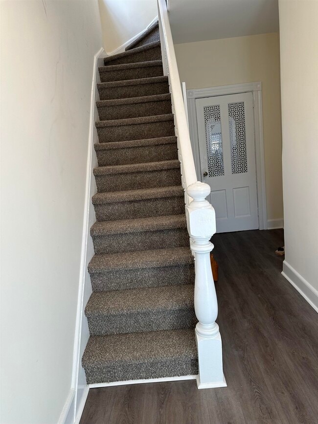 Photo - 547 Avenue A Apartamento Unidad 2