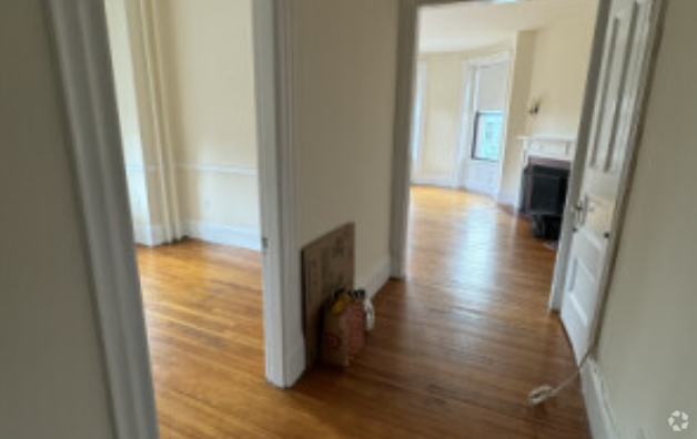 Building Photo - 507 Beacon St Rental