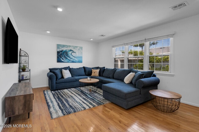 Building Photo - 1201 E Ocean Ave Unit 60