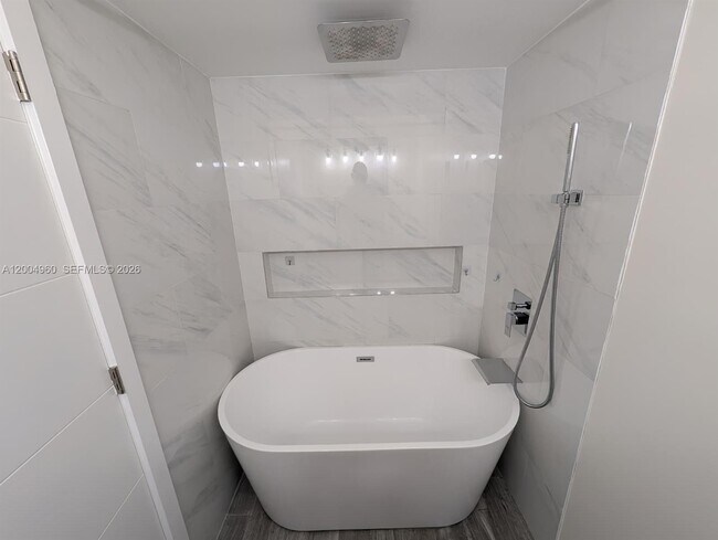 Photo - Southwest 113th Terrace, Pembroke Pines, FL 33025 - 2 BR 2 BA single-family home