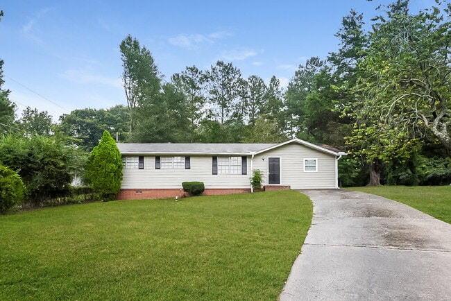 Building Photo - 4230 Senoa Dr