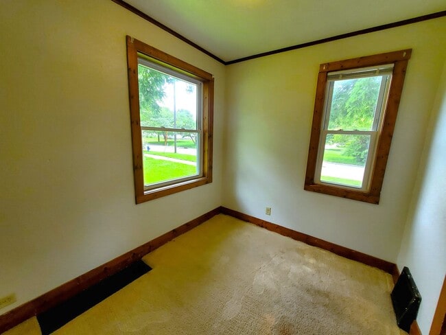 Photo - FOR RENT: 147 FRENCH- cute one bedroom bun...