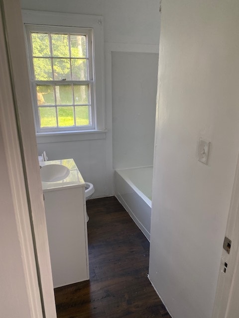 Photo - 608 Carnegie St