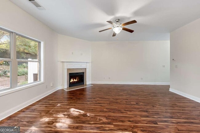 Photo - 204 Britt Dr