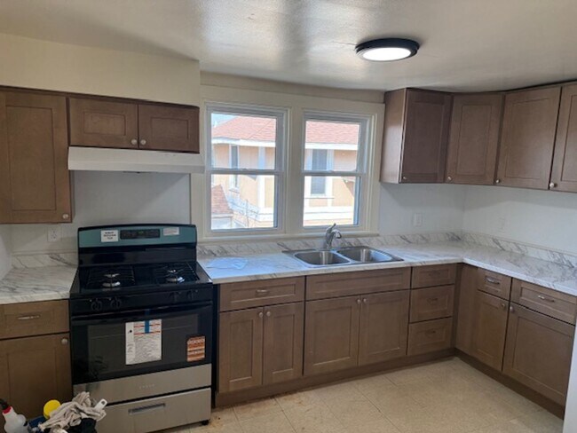 Photo - 108 Burton St SW Unidad 3