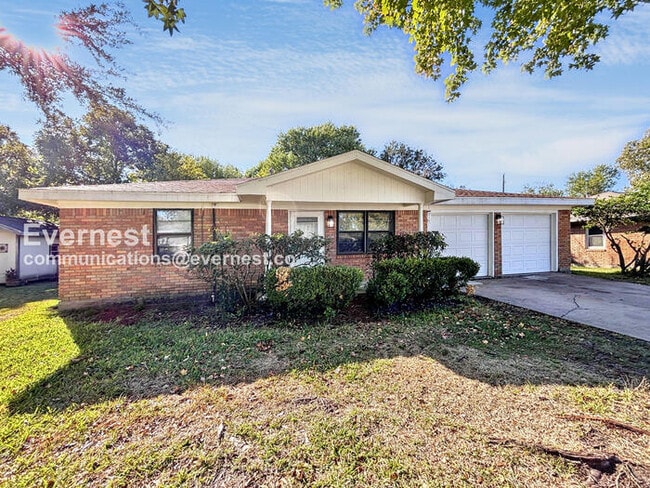 Photo - 2709 27th Ave N