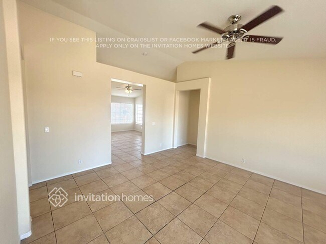 Photo - 6615 N 77th Dr