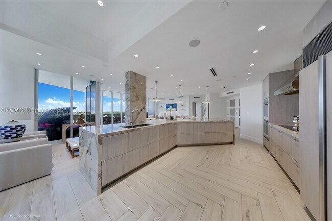 Photo - 10225 Collins Ave Unidad 604