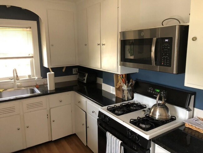 Photo - 4 Garden Ct Unit 1