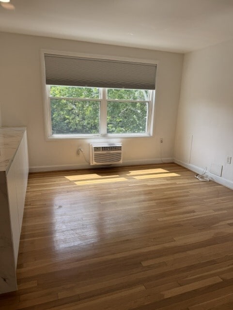 Building Photo - 7630 Tomlinson Ave Unit MacArthur Condominiums