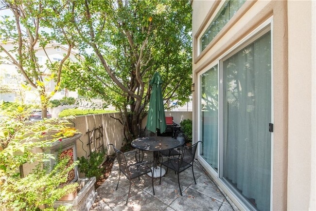 Photo - 25725 Armstrong Cir