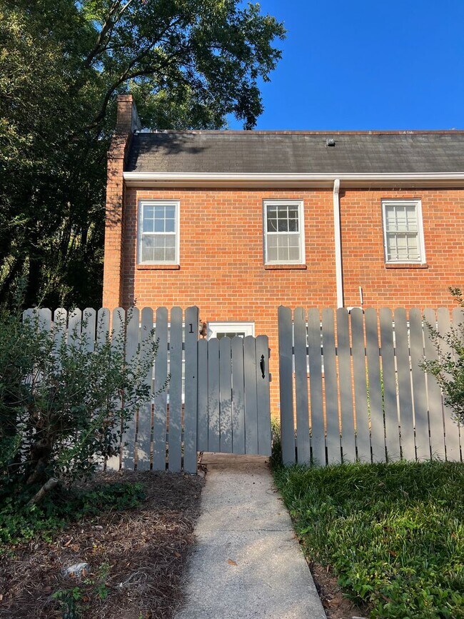 Photo - 315 S Pope St