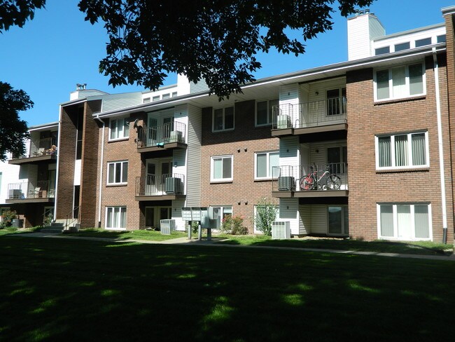 56th Street Lofts &amp; Apts For Rent in Lincoln, NE