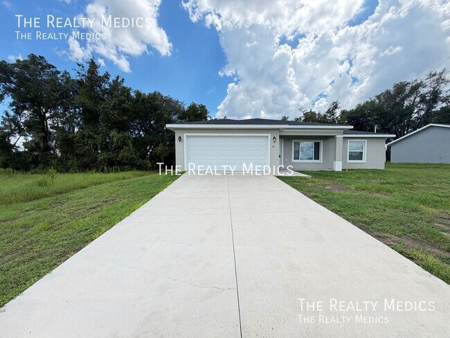 Photo - 26 Maple Ln