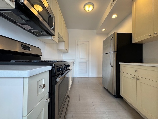 Photo - 3050 N Milwaukee Ave