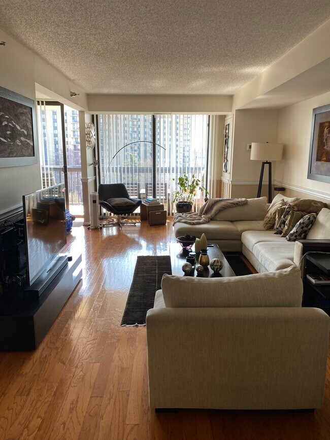 Photo - 7401 Westlake Ter Unidad 811