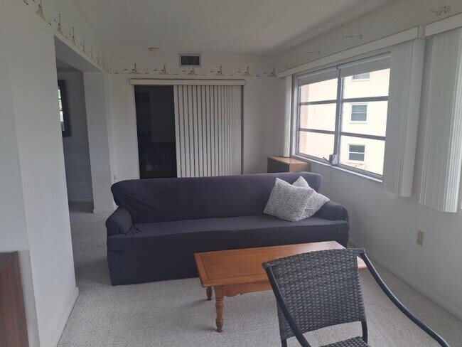 Photo - 4632 Marine Pkwy
