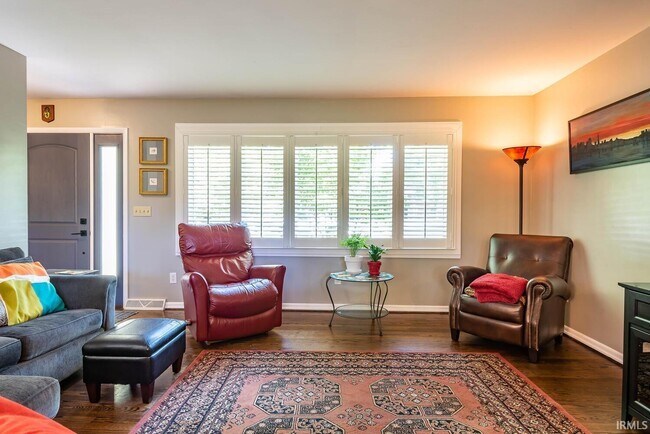 Photo - 1708 E Windsor Dr