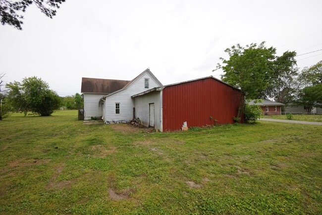 Photo - 328 W Main St