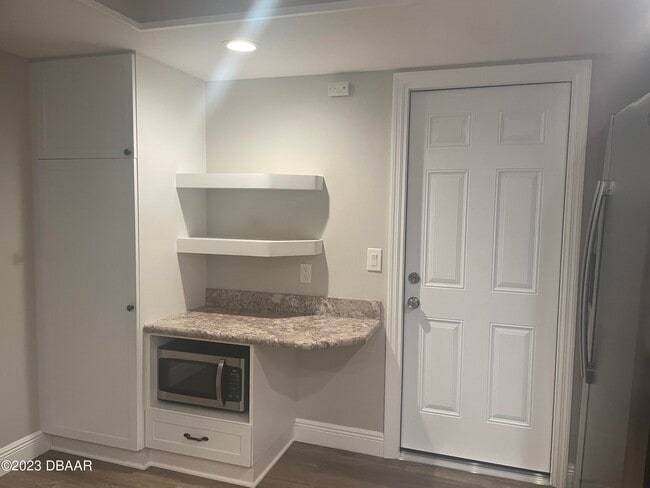 Photo - 261 Manhattan Way