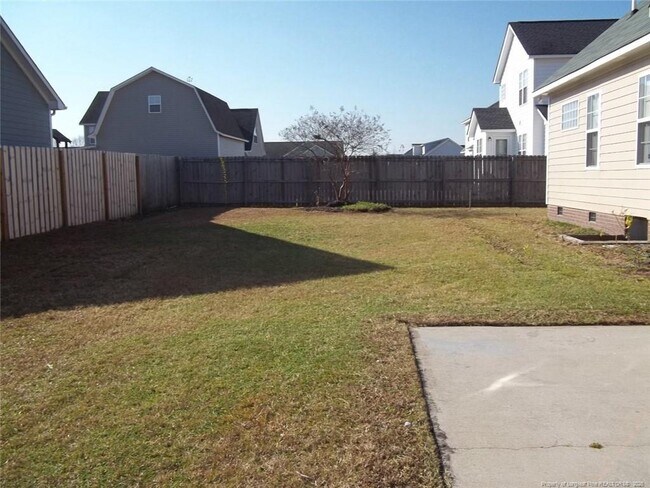5619 Walking Trail Way