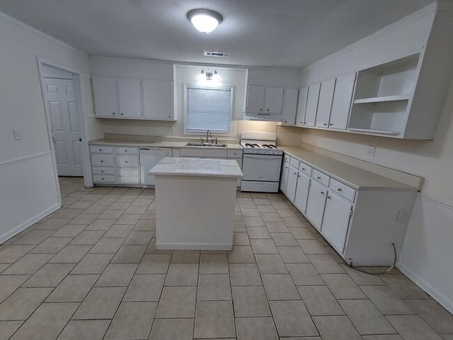 Photo - 601 W David Dr
