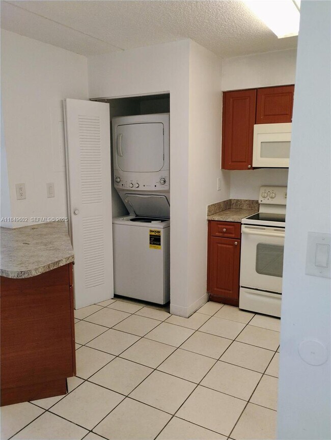 Photo - 6045 NW 186th St Unit 304