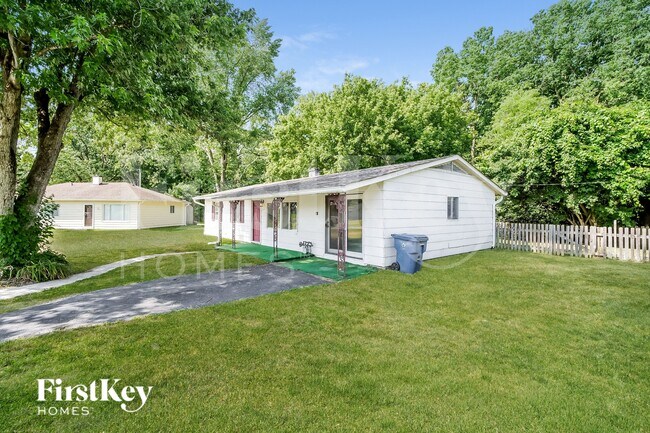 Photo - 4315 Standish Dr