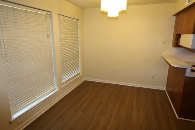 Photo - 2319 Quail Valley E Dr