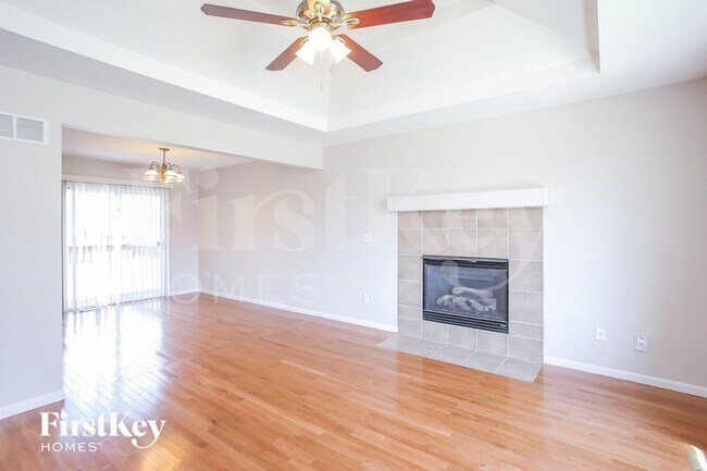 Photo - 11512 N Windsor Ave