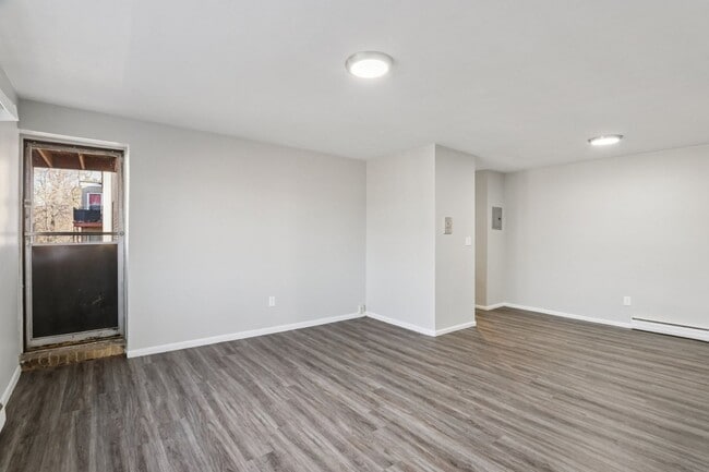 10-20 Thorn St