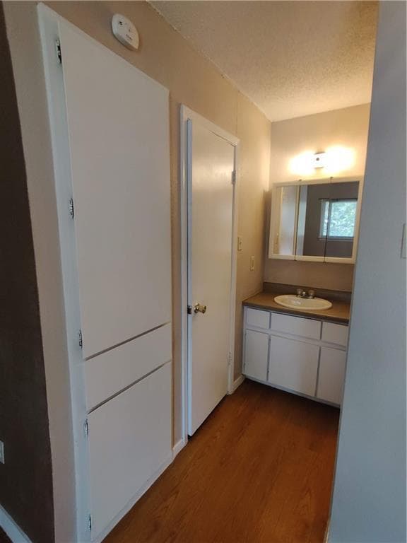 Photo - 400 W 34th St Unit 201