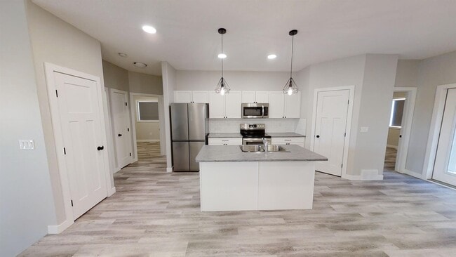 Photo - 10510-105131 131 Ave