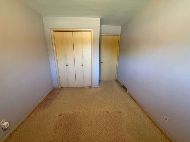 Photo - 3 BED 1.5 BATH SINGLE FAMILY HOME