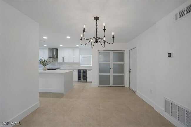 Photo - 27385 Voyageur Dr