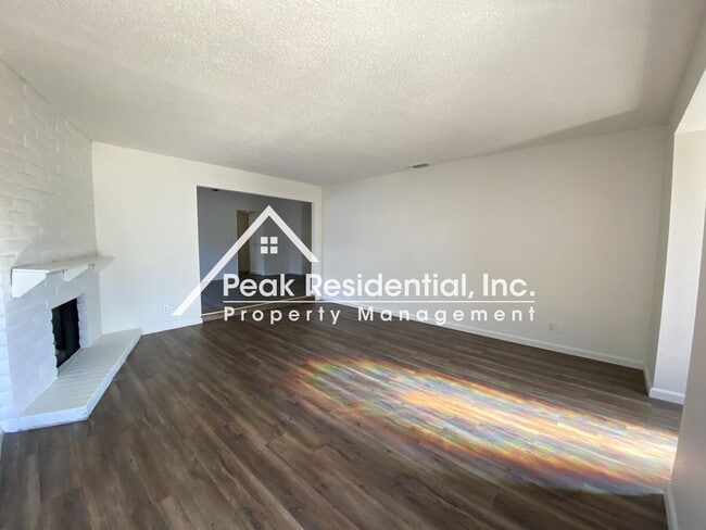 Photo - Charming Citrus Heights 3bd/2ba Duplex with 2 Car Garage