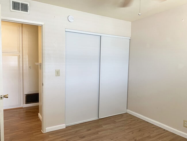 Building Photo - 9687 Azalea Cir Rental