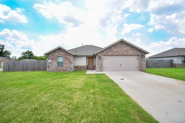 3 Bedroom 2 bath in Prairie Grove! Corner ... - 3 Bedroom 2 bath in Prairie Grove! Corner ... House