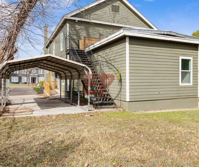 Photo - 2208 Gorman Ave