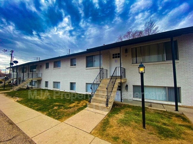 Building Photo - 1428 W 300 N Unit 07